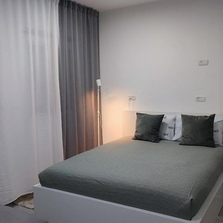 Studio Apartment 12 Minutes From Bahai'S Garden حيفا المظهر الخارجي الصورة