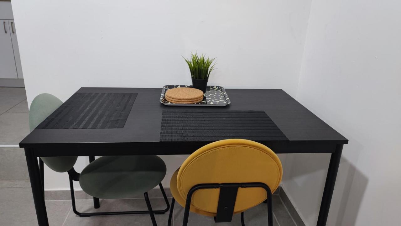Studio Apartment 12 Minutes From Bahai'S Garden حيفا المظهر الخارجي الصورة